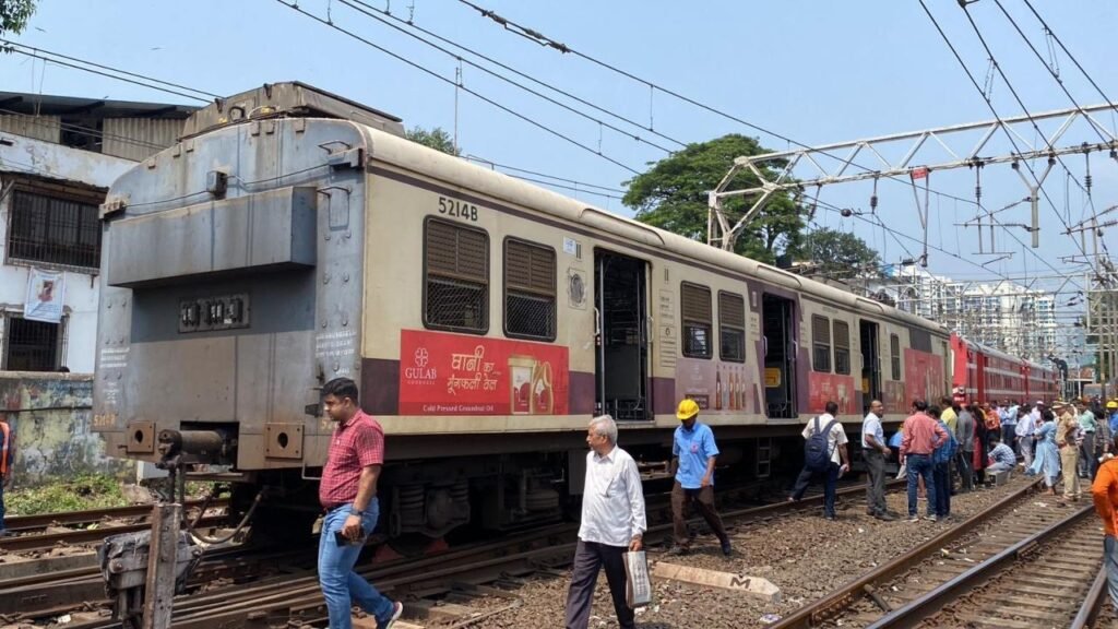 mumbai local train accident